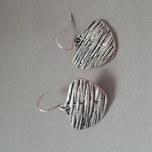 Vintage Silver Dangle Earrings: Boho/Artsy Basket Weave Texture Arrowhead Design